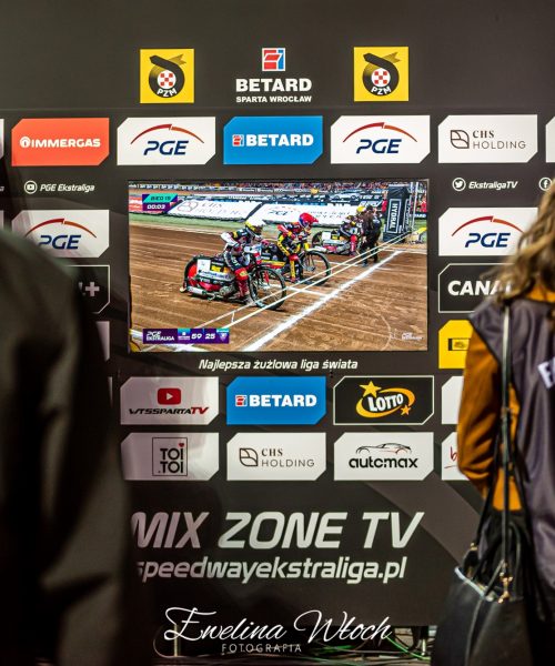 Żużel w telewizji: Gdzie oglądać Grand Prix w Pradze?